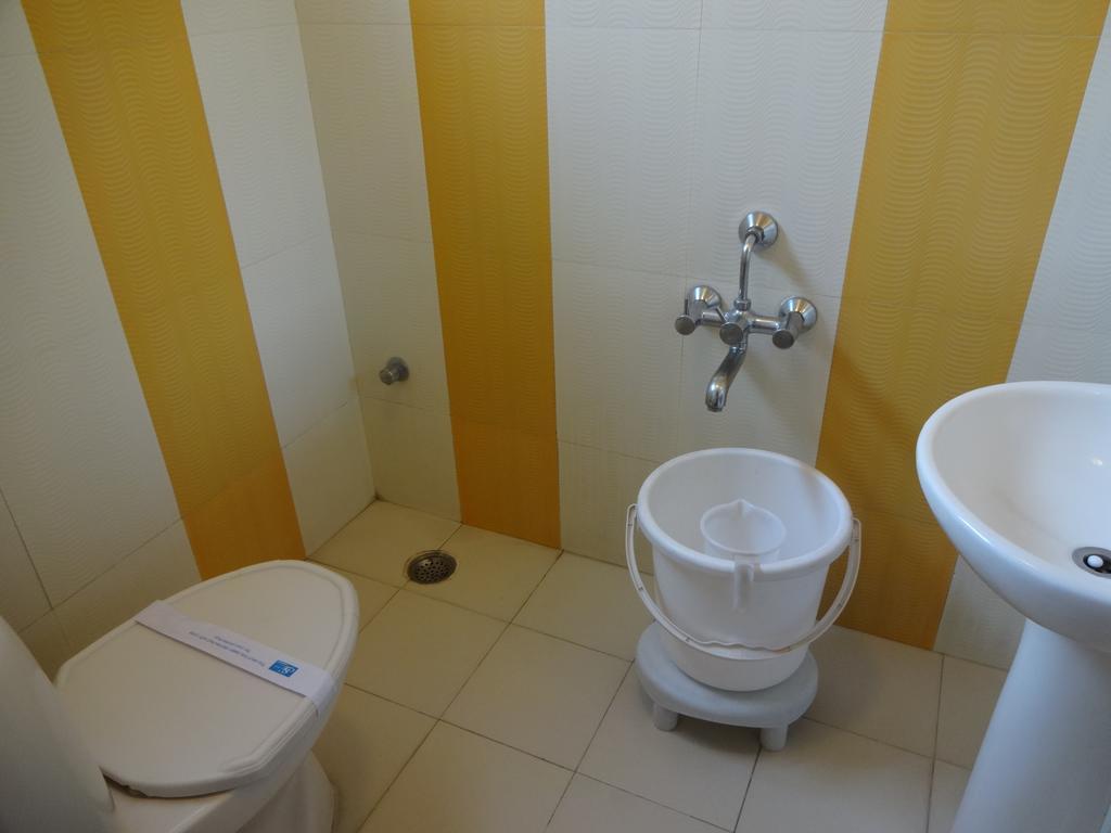 ชีทอลเรสซิเดนซี่ Hotel บังกาลอร์ ภายนอก รูปภาพ